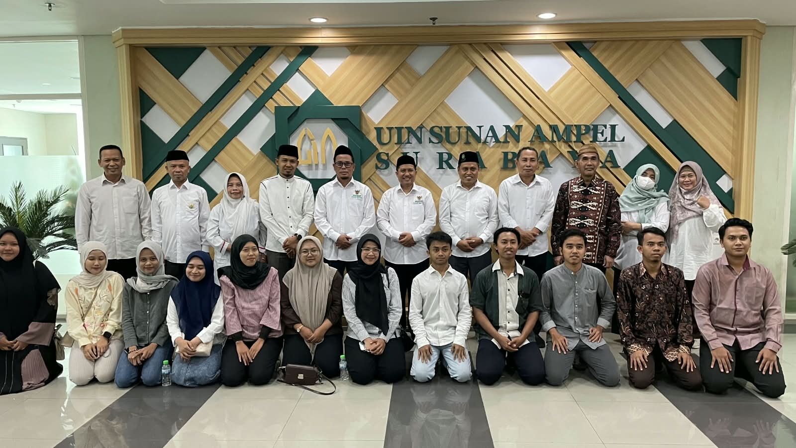 Monitoring dan evaluasi Program Beasiswa BAZNAS Jatim di UINSA Surabaya