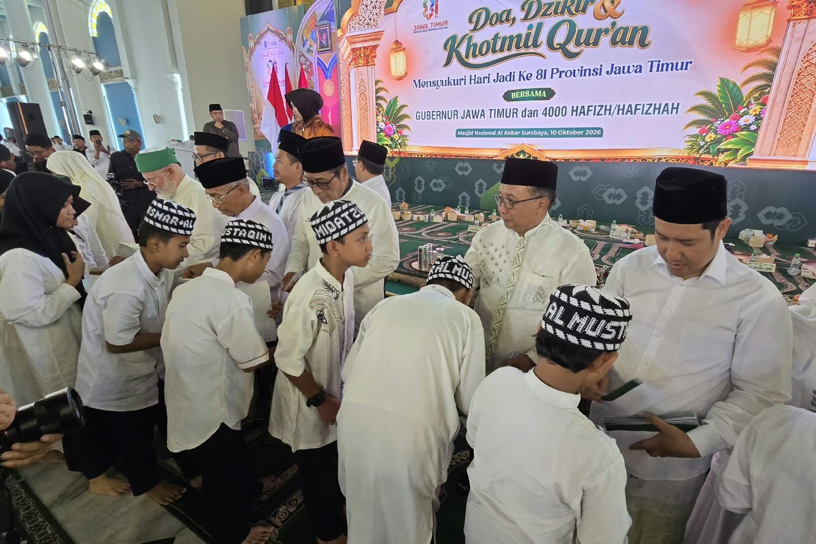 Khotmil Quran bersama 4.000 hafiz/hafizah, HUT ke-81 Jawa Timur